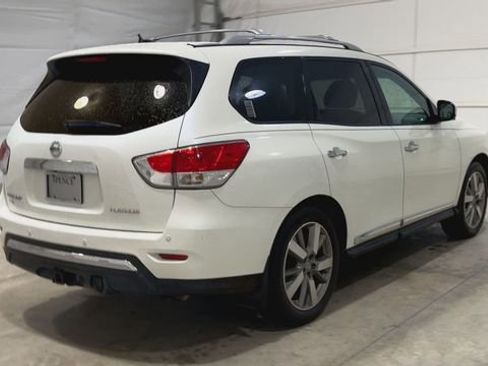 Used 2016 Nissan Pathfinder Platinum image 8