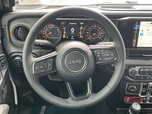 New 2026 Jeep Gladiator Mojave AWD/4WD image 36