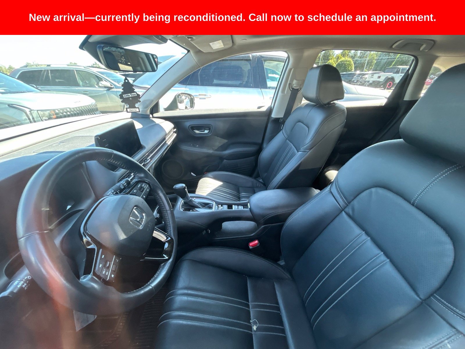 Used 2023 Honda HR-V EX-L image 7