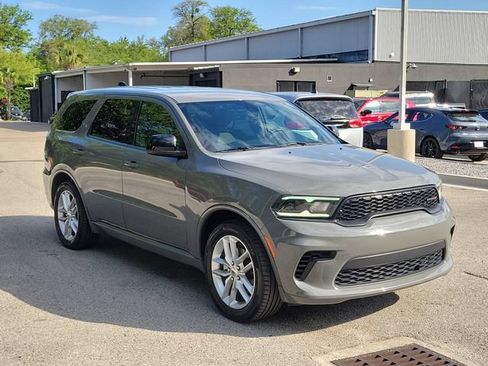 Used 2023 Dodge Durango GT RWD image 3