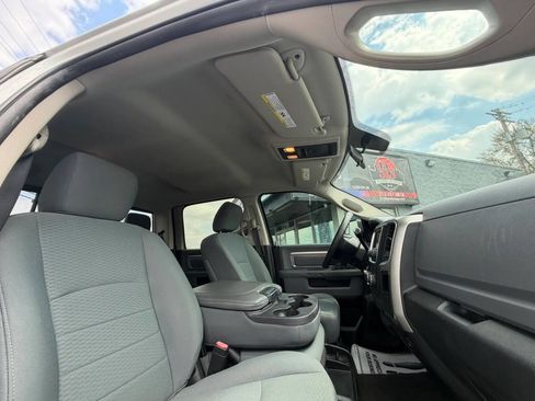 Used 2017 RAM 2500 SLT w/ Protection Group image 32