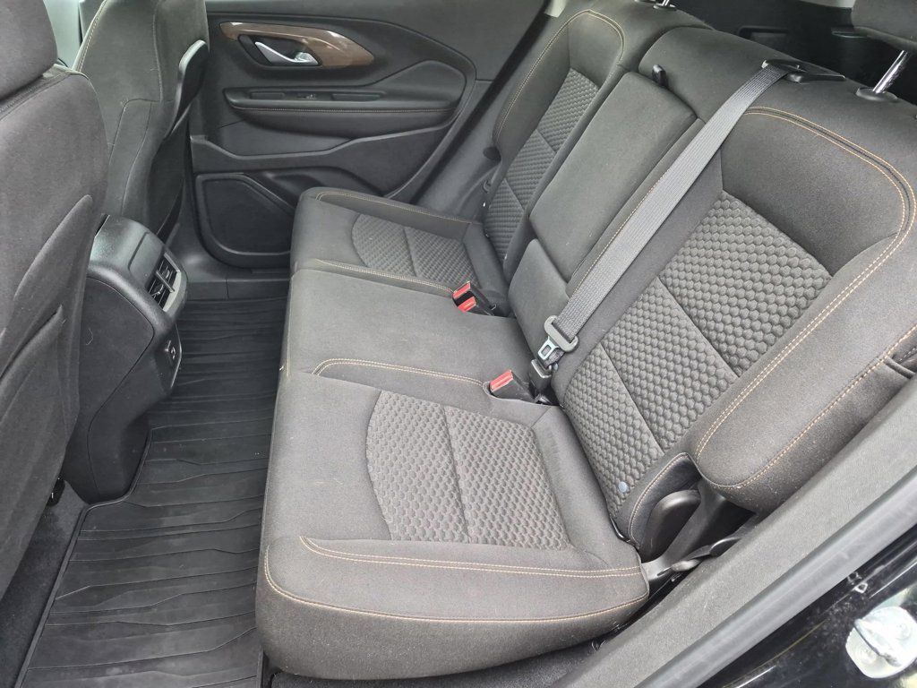 Used 2020 GMC Terrain SLE w/ Driver Convenience Package FWD image 19