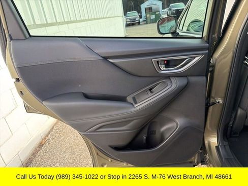 Used 2023 Subaru Forester Premium image 32