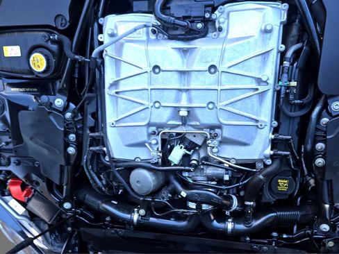 Used 2016 Jaguar F-TYPE R image 44