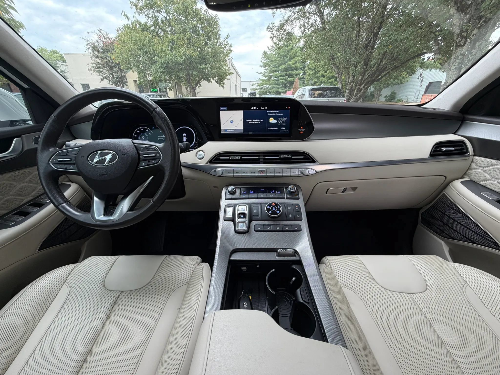 Used 2020 Hyundai Palisade Limited AWD/4WD image 2
