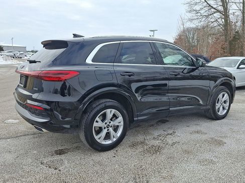 Certified 2025 Audi Q5 2.0T Premium w/ Convenience Package image 5