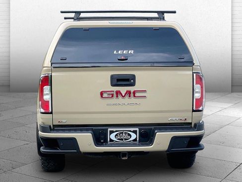 Used 2022 GMC Canyon AT4 w/ Trailering Package AWD/4WD image 3