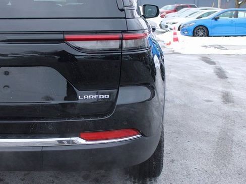 Used 2025 Jeep Grand Cherokee Laredo w/ Luxury Tech Group I image 44