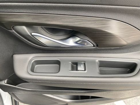 Used 2022 GMC Terrain SLE w/ Driver Convenience Package image 14