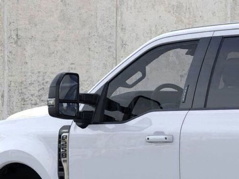 New 2025 Ford F250 Lariat image 36