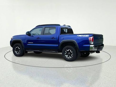 Used 2023 Toyota Tacoma TRD Off-Road AWD/4WD image 4