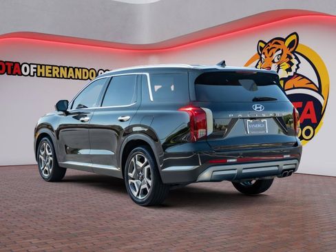Used 2024 Hyundai Palisade SEL w/ Premium Package AWD/4WD image 8