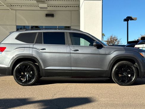 Used 2023 Volkswagen Atlas SE image 7