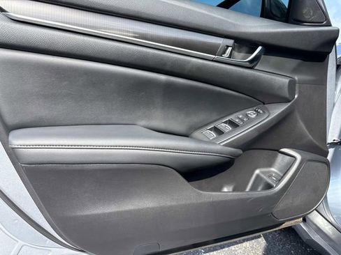 Used 2021 Honda Accord Sport image 16