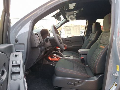 New 2026 Nissan Frontier PRO-4X w/ Pro-4x Convenience Package image 9