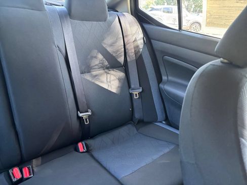 Used 2025 Nissan Versa SV FWD image 32
