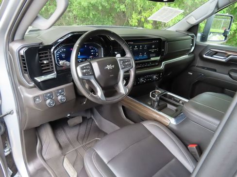 Certified 2024 Chevrolet Silverado 1500 RST w/ True North Edition Plus AWD/4WD image 4