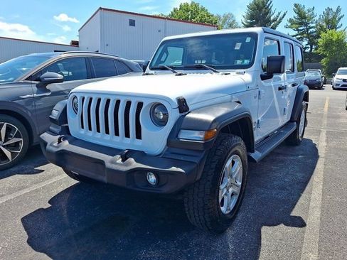 Used 2018 Jeep Wrangler Unlimited Sport AWD/4WD image 3