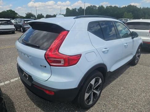 Used 2026 Volvo XC40 B5 Plus AWD/4WD image 5