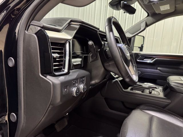 Used 2024 GMC Sierra 2500 Denali w/ Denali Reserve Package AWD/4WD image 12