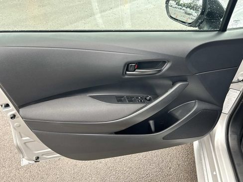 Used 2024 Toyota Corolla LE FWD image 22