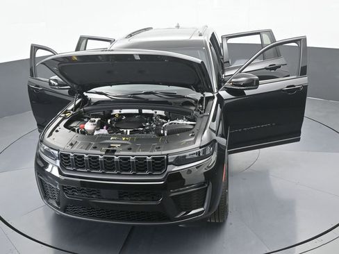 New 2026 Jeep Grand Cherokee Limited w/ Limited Altitude Package RWD image 67