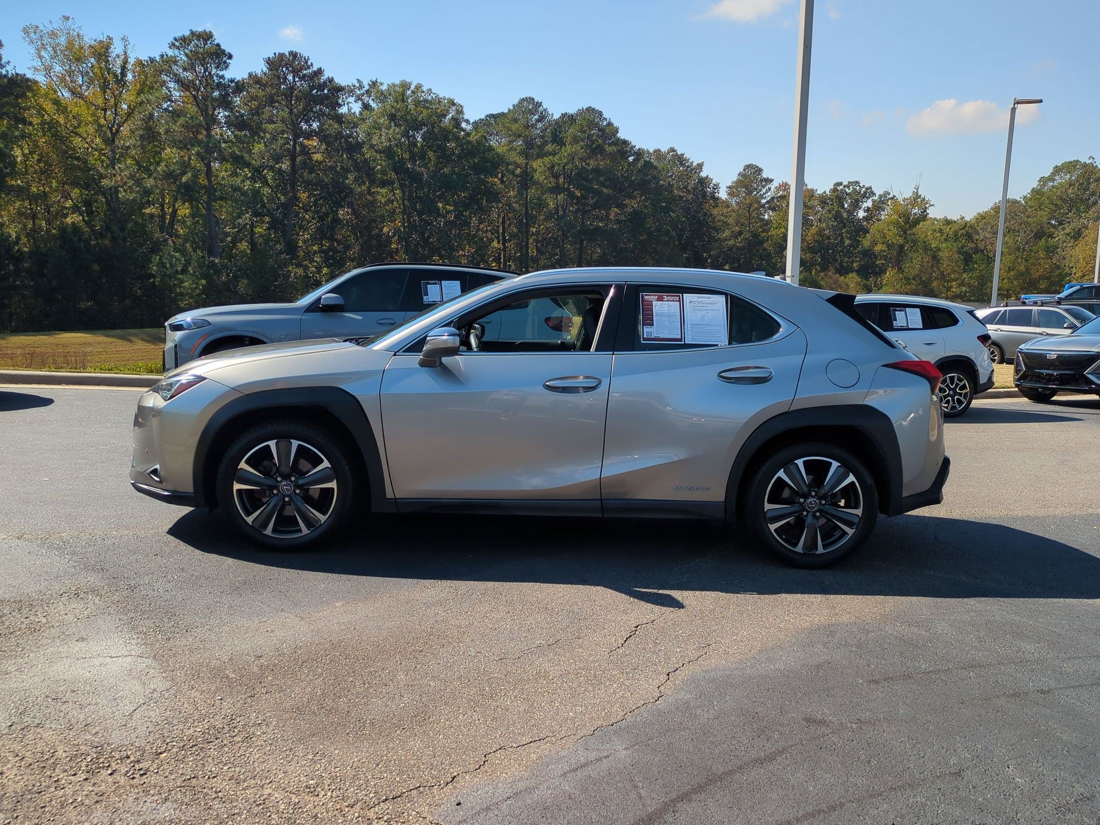 Used 2020 Lexus UX 250h w/ Premium Package AWD/4WD image 7