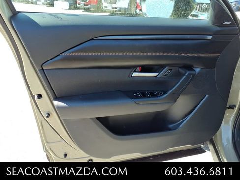 Used 2025 MAZDA CX-50 AWD 2.5 Turbo w/ Weather Package image 18