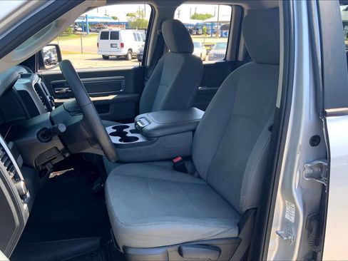 Used 2015 RAM 1500 Classic SLT RWD image 8