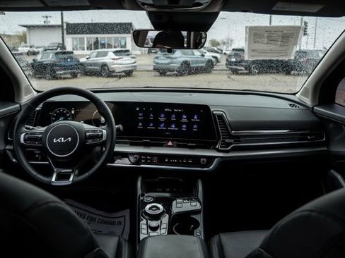 Used 2025 Kia Sportage SX Prestige image 14