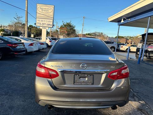 Used 2018 Nissan Altima 2.5 SV image 4