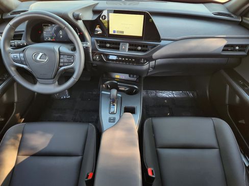 Certified 2025 Lexus UX 300h FWD image 22