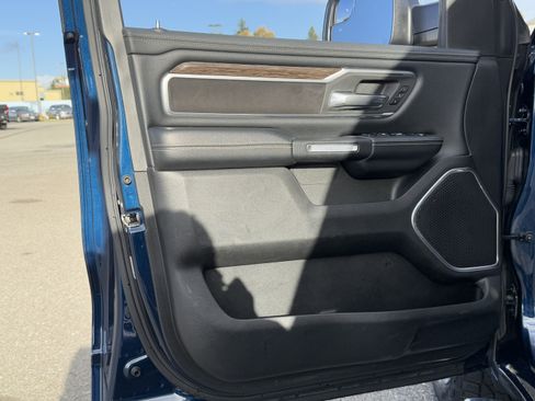 Used 2020 RAM 1500 Laramie image 11