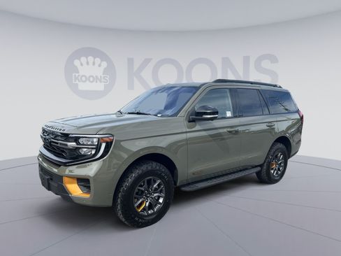 Used 2025 Ford Expedition Tremor AWD/4WD image 1