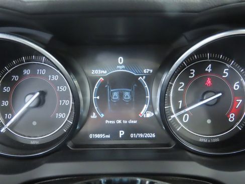 Used 2016 Jaguar F-TYPE Convertible image 38