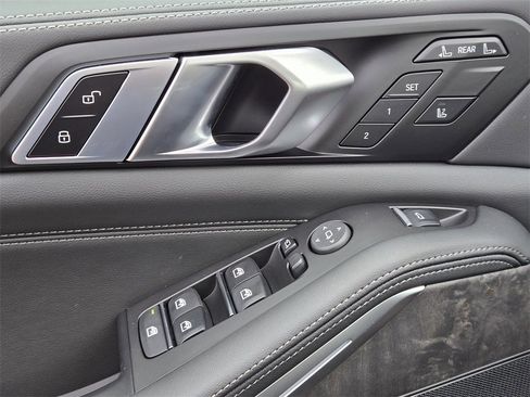 New 2026 BMW X7 xDrive40i w/ M Sport Package image 25