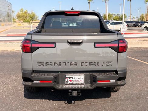 Used 2025 Hyundai Santa Cruz SEL FWD image 5