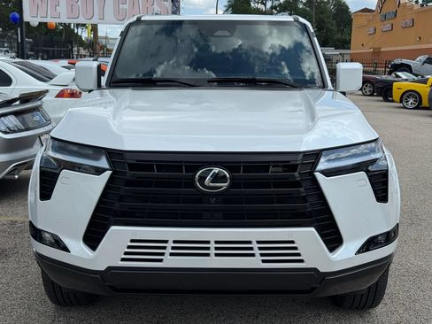 Used 2026 Lexus GX 550 w/ Accessory Package (2T) AWD/4WD image 2