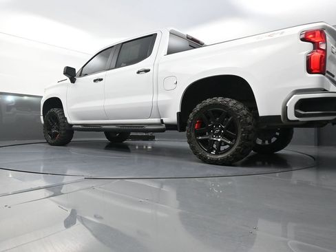 Used 2024 Chevrolet Silverado 1500 RST w/ Redline Edition AWD/4WD image 28