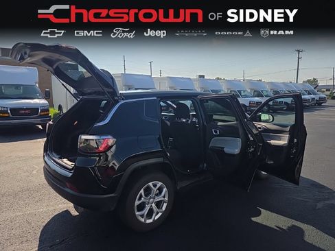 Used 2024 Jeep Compass Sport AWD/4WD image 15