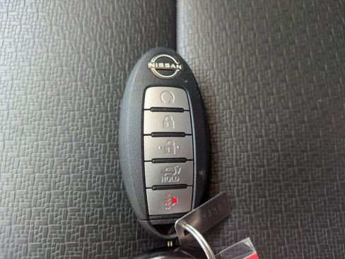 Certified 2022 Nissan Rogue SV w/ SV Premium Package image 33