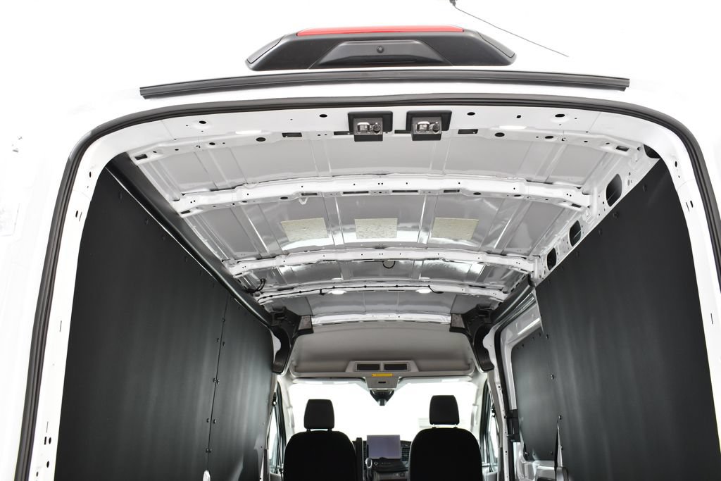 New 2027 Ford Transit 250 148 Medium Roof Extended AWD w/ Load Area Protection Package image 18