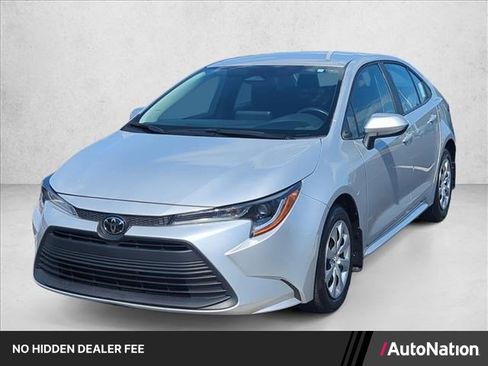 Certified 2025 Toyota Corolla LE FWD image 1