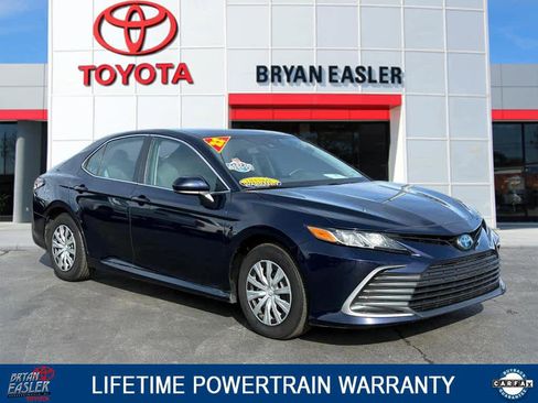 Used 2022 Toyota Camry LE image 1
