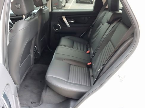Used 2025 Land Rover Discovery Sport S image 29