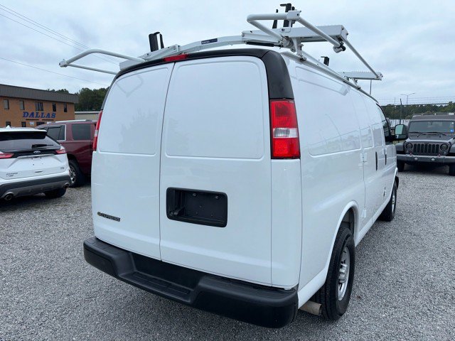 Used 2025 Chevrolet Express 2500 w/ Driver Convenience Package RWD image 9