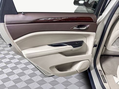 Used 2016 Cadillac SRX Luxury image 26