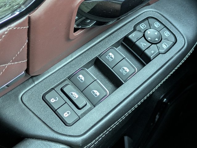 Used 2026 RAM 2500 Limited AWD/4WD image 23
