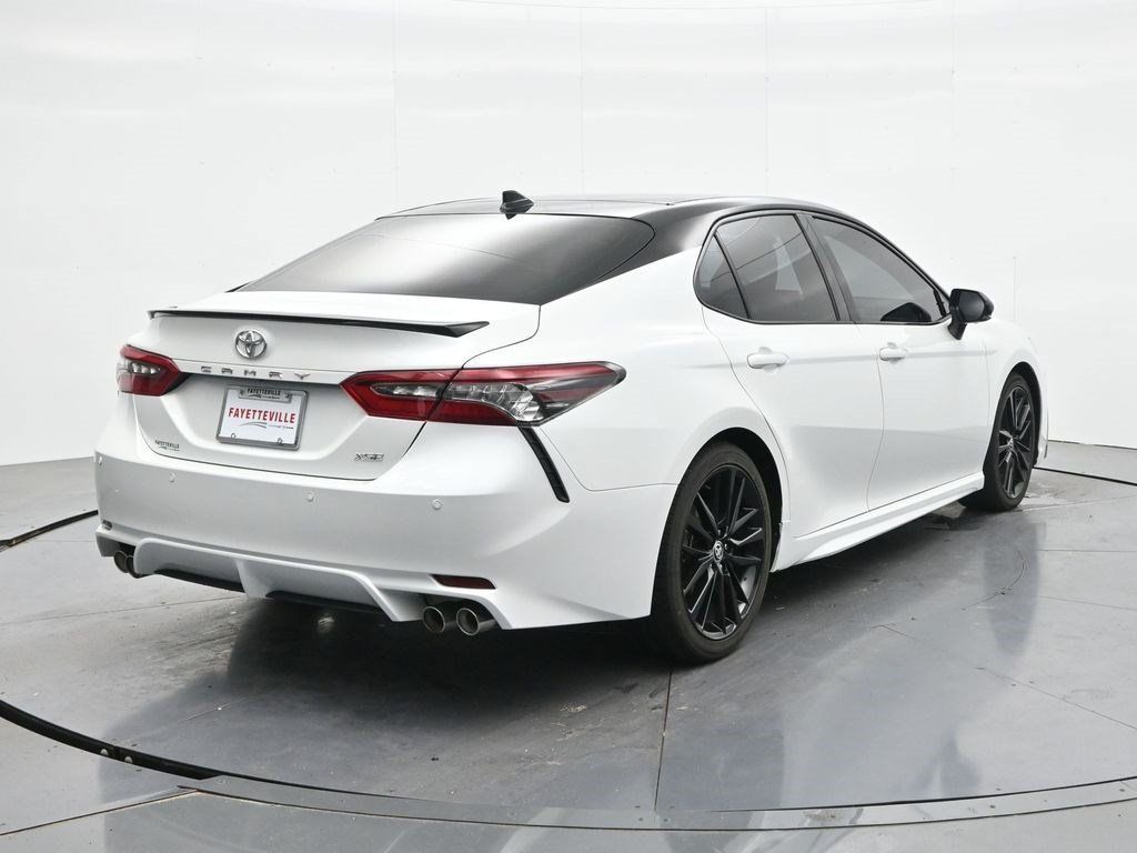 Used 2022 Toyota Camry XSE w/ Navigation Package FWD image 5