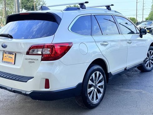 Used 2017 Subaru Outback 3.6R Touring AWD/4WD image 13